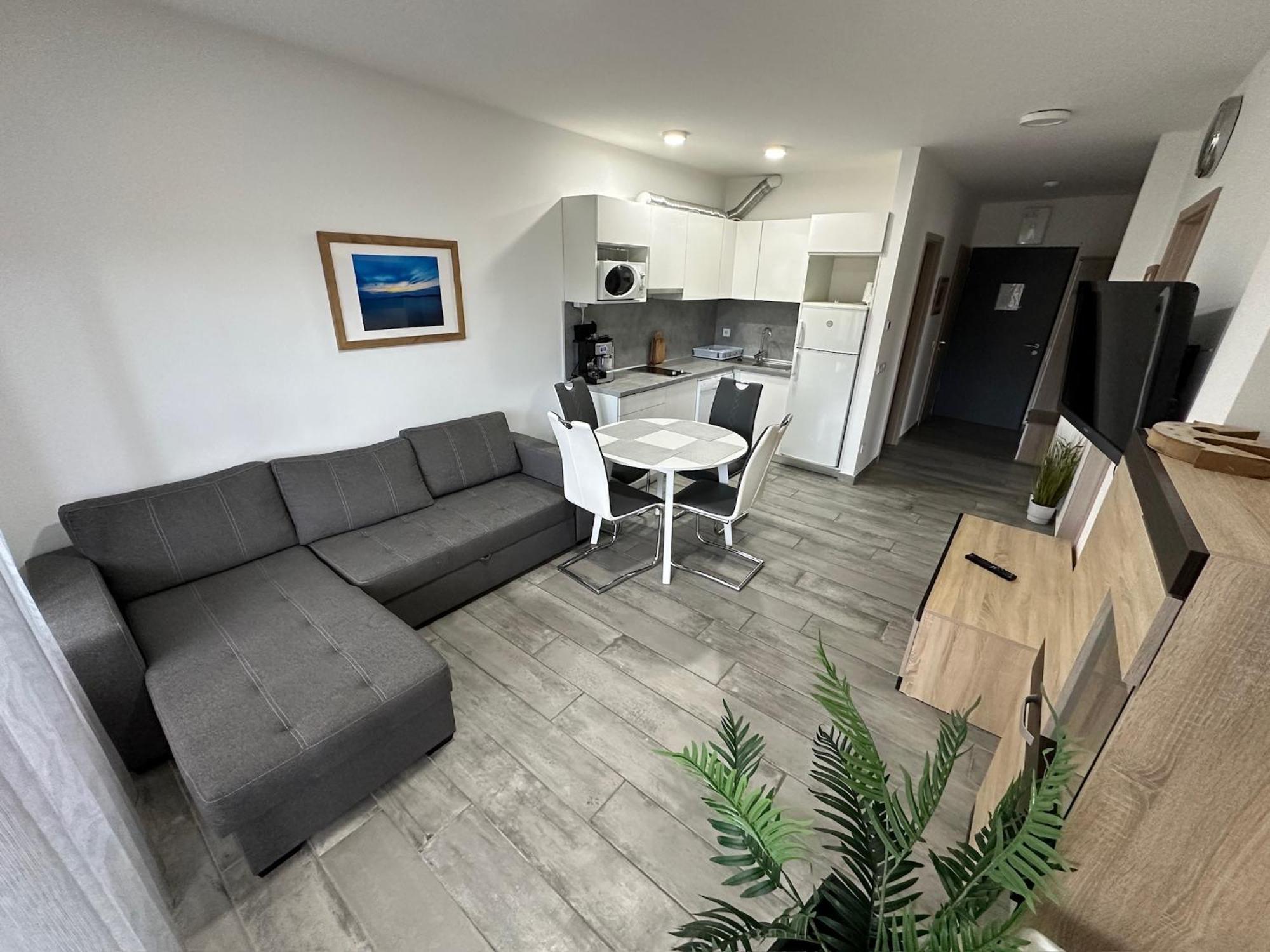 Mifi Apartman Balatonlelle Dış mekan fotoğraf